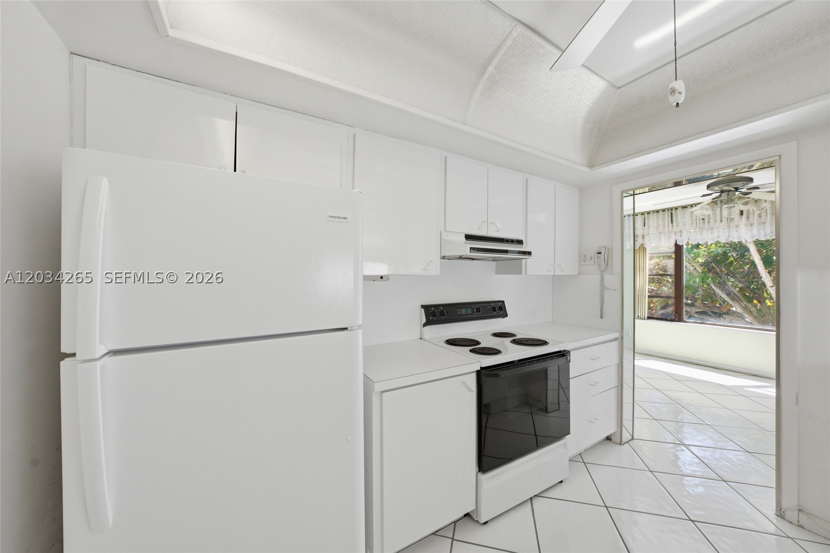 6010 S Falls Cir Dr #323, Lauderhill FL 33319
