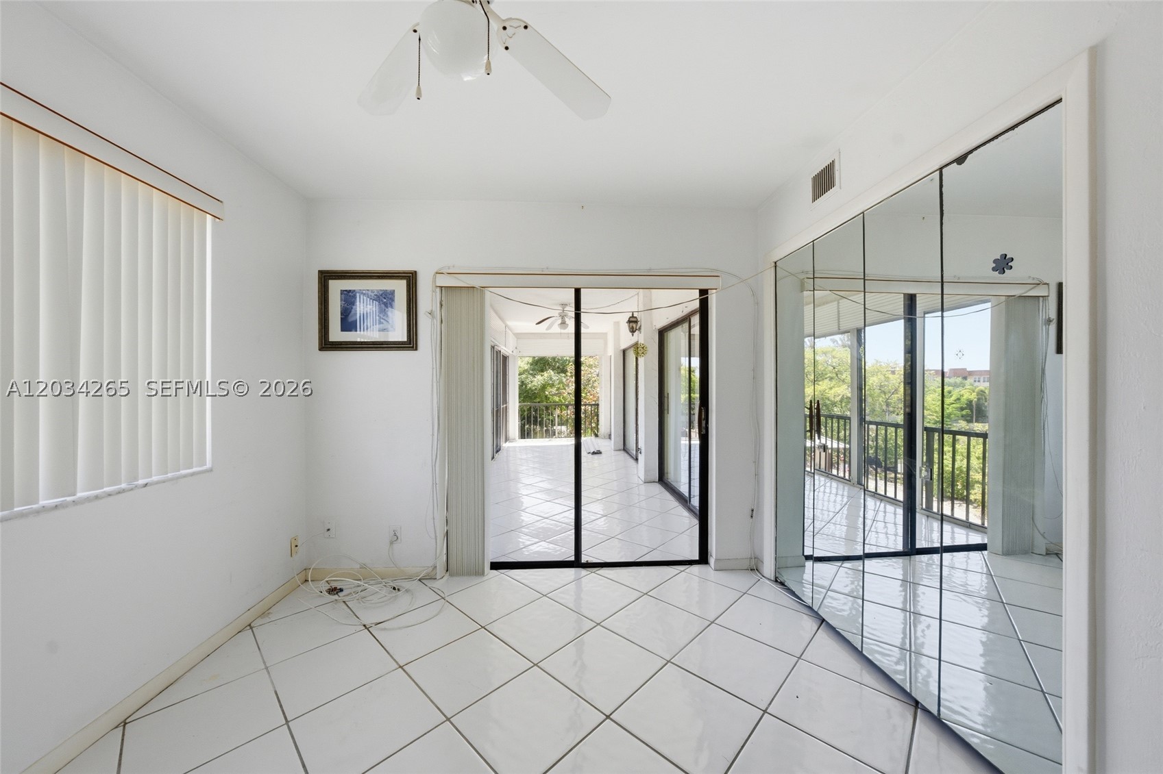 6010 S Falls Cir Dr #323, Lauderhill FL 33319