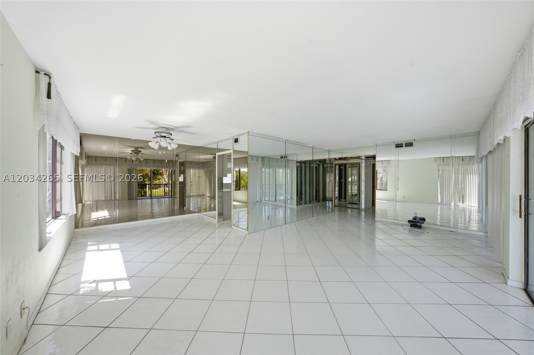 6010 S Falls Cir Dr #323, Lauderhill FL 33319