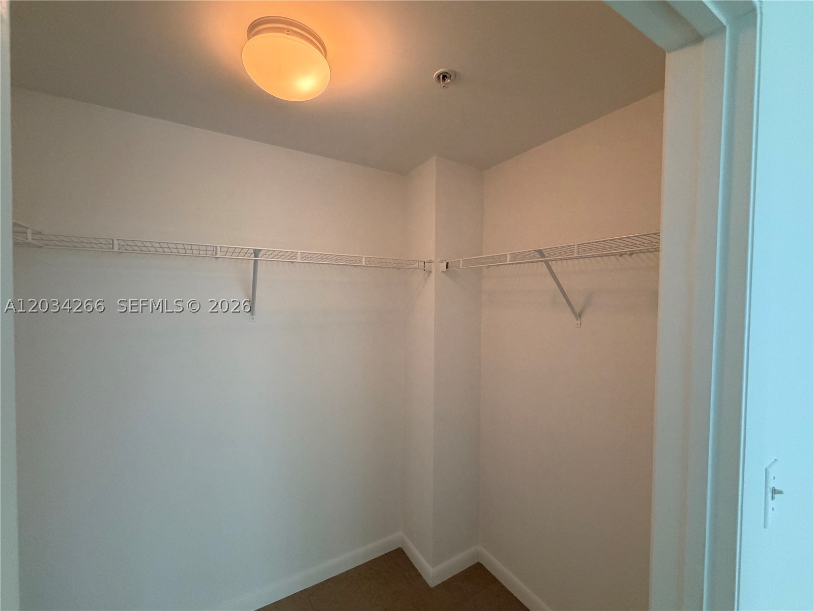253 NE 2nd St #1006, Miami FL 33132