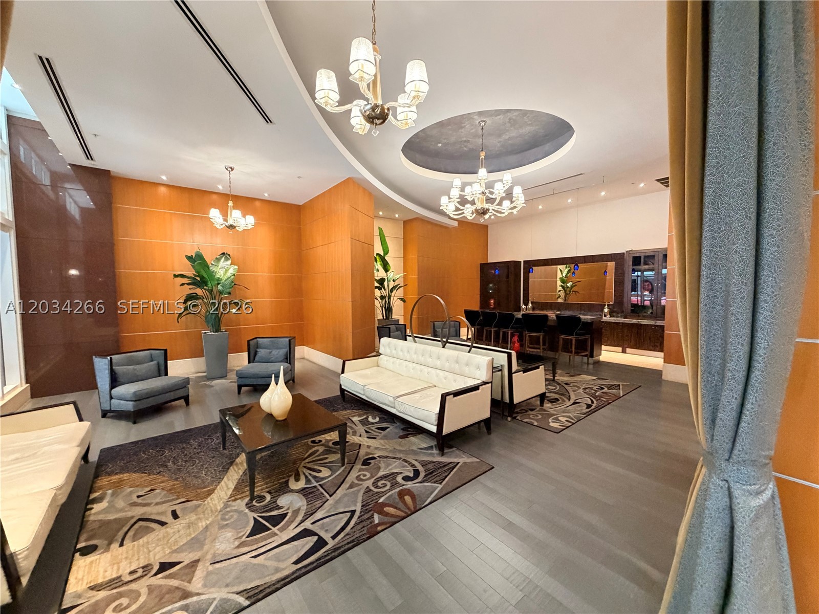253 NE 2nd St #1006, Miami FL 33132
