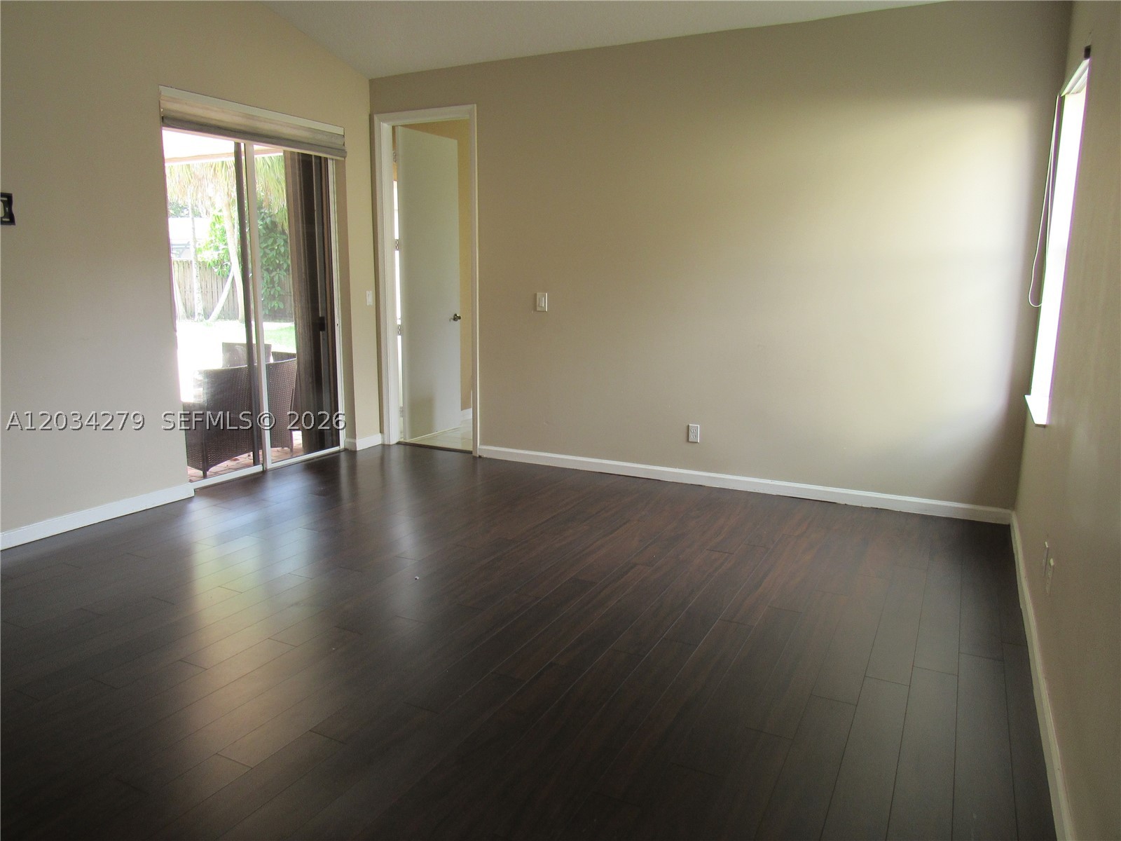 10255 Guatemala St, Cooper City FL 33026