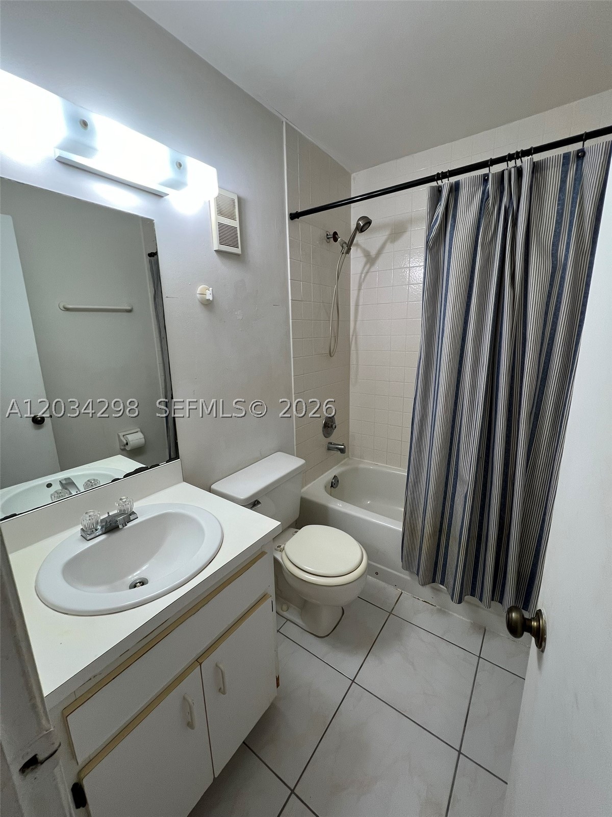 9710 Hammocks Blvd #204-31, Miami FL 33196