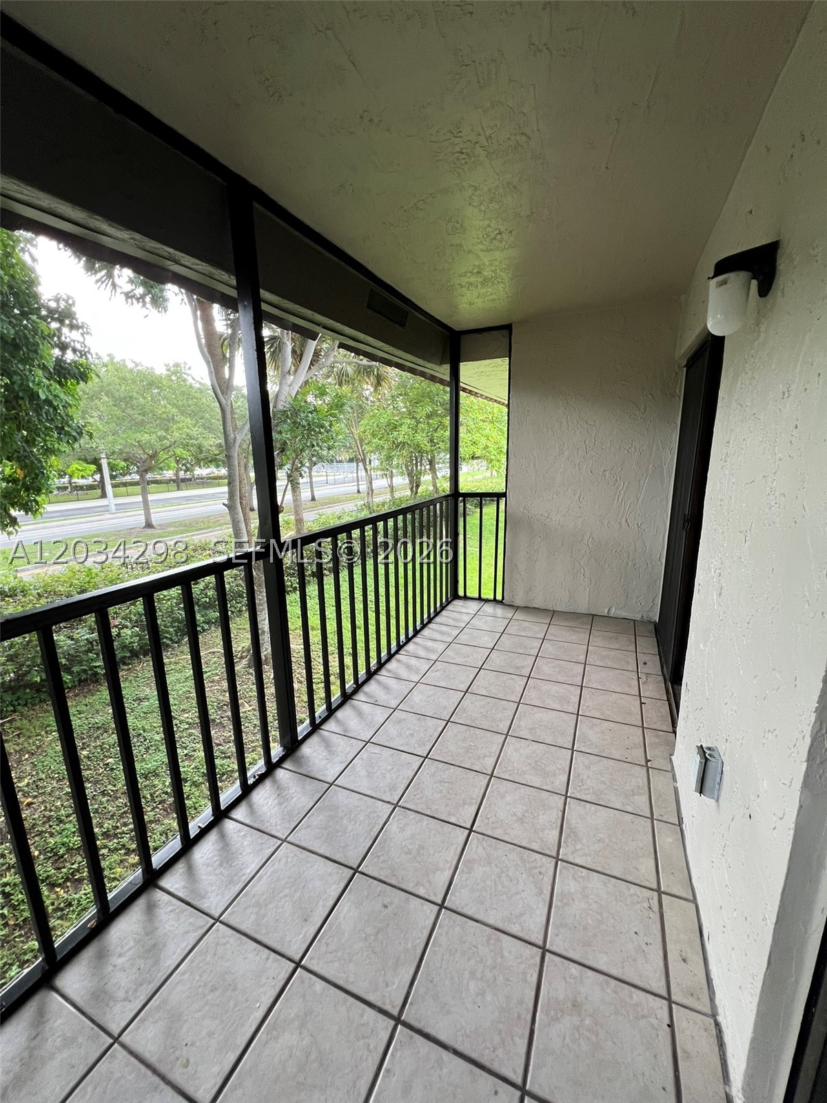 9710 Hammocks Blvd #204-31, Miami FL 33196