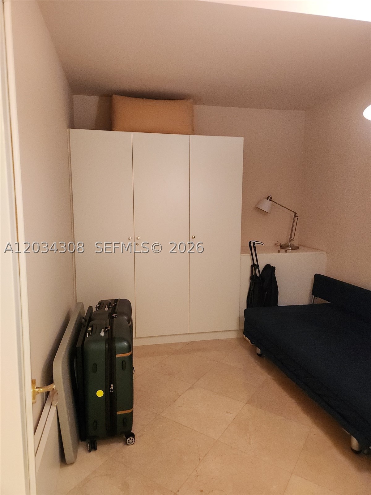 4779 Collins Ave #1804, Miami Beach FL 33140