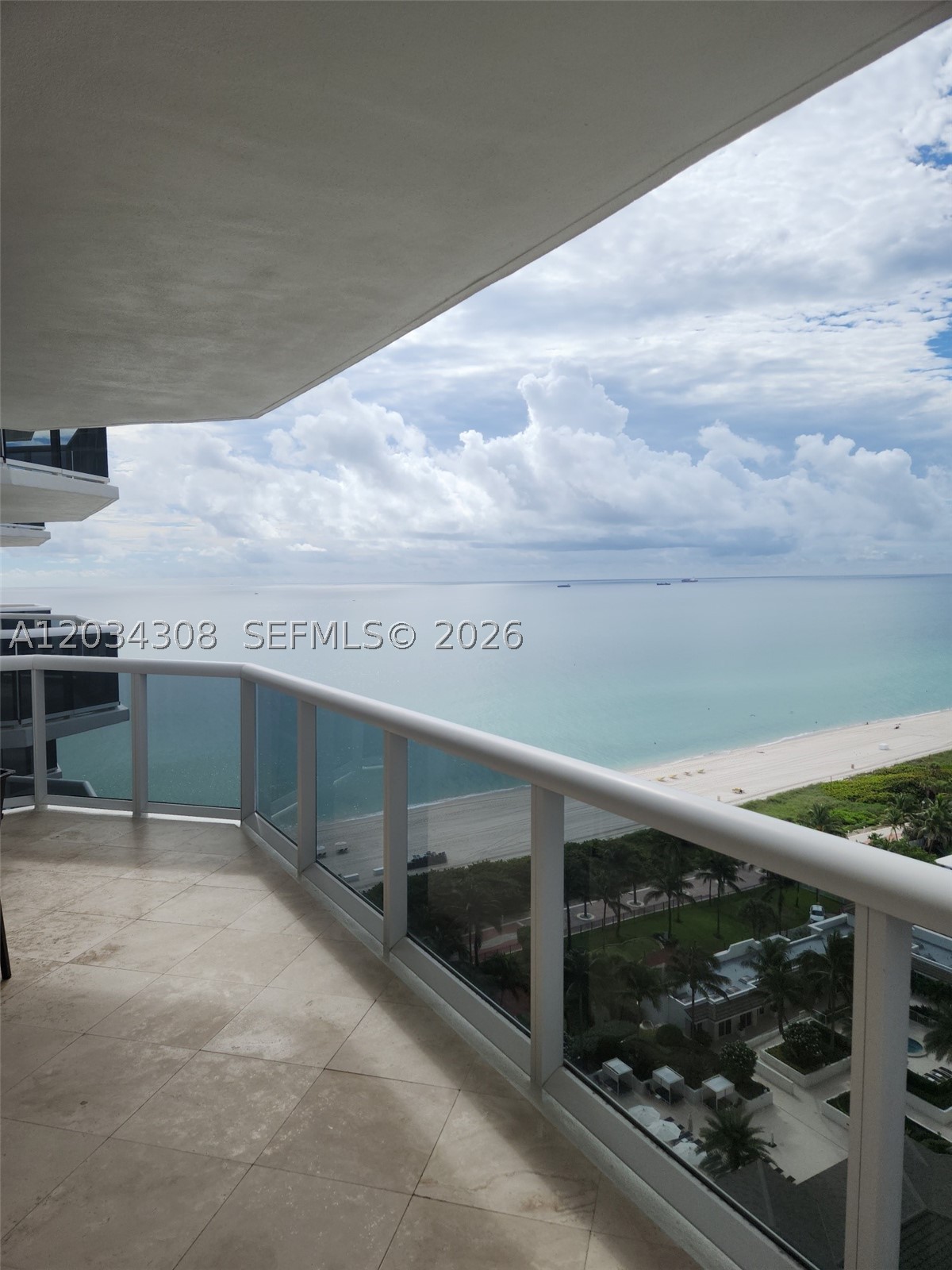 4779 Collins Ave #1804, Miami Beach FL 33140