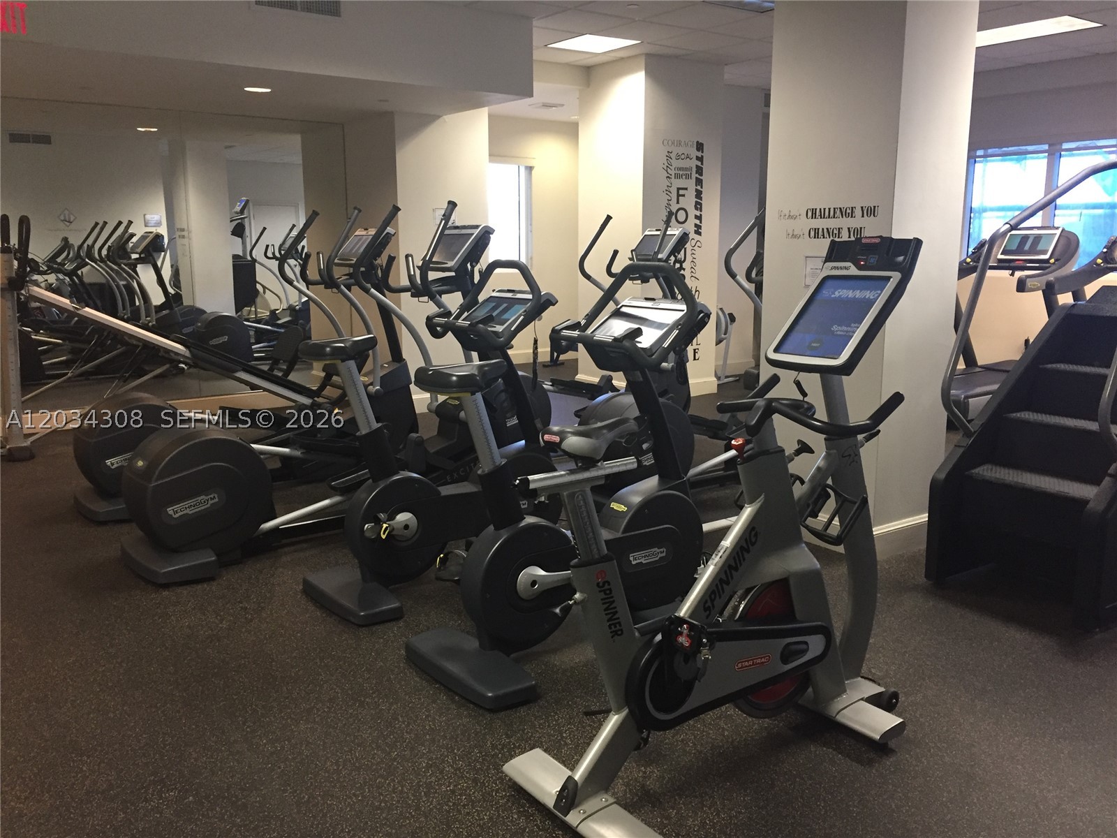 4779 Collins Ave #1804, Miami Beach FL 33140