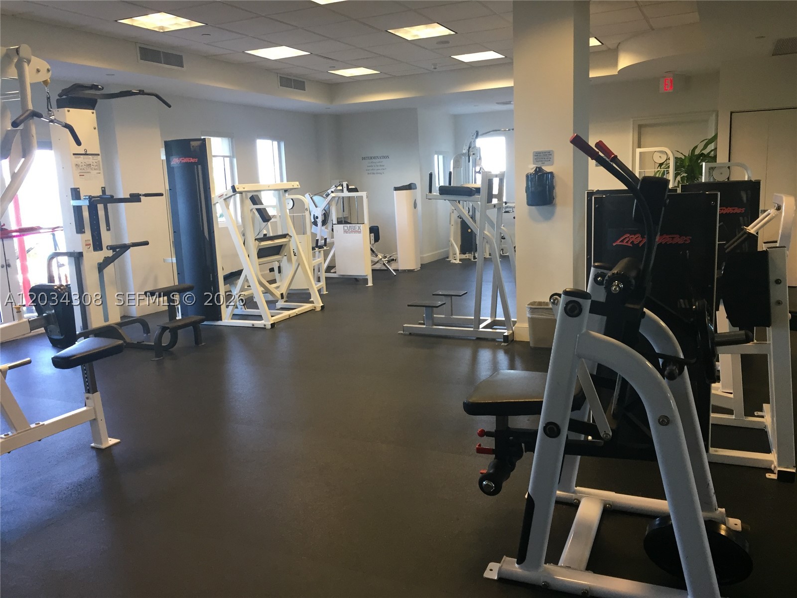 4779 Collins Ave #1804, Miami Beach FL 33140