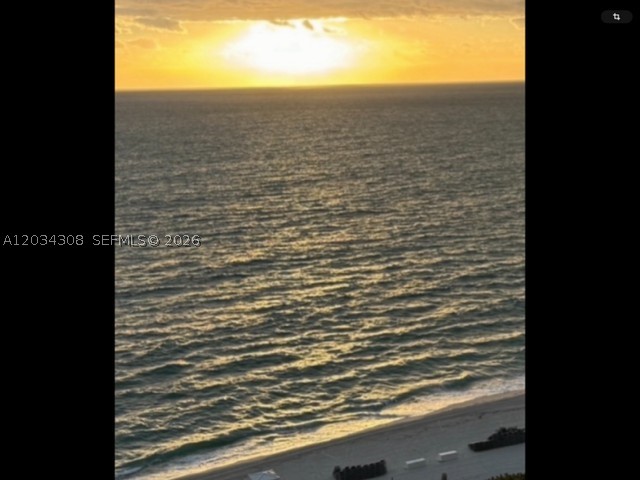 4779 Collins Ave #1804, Miami Beach FL 33140