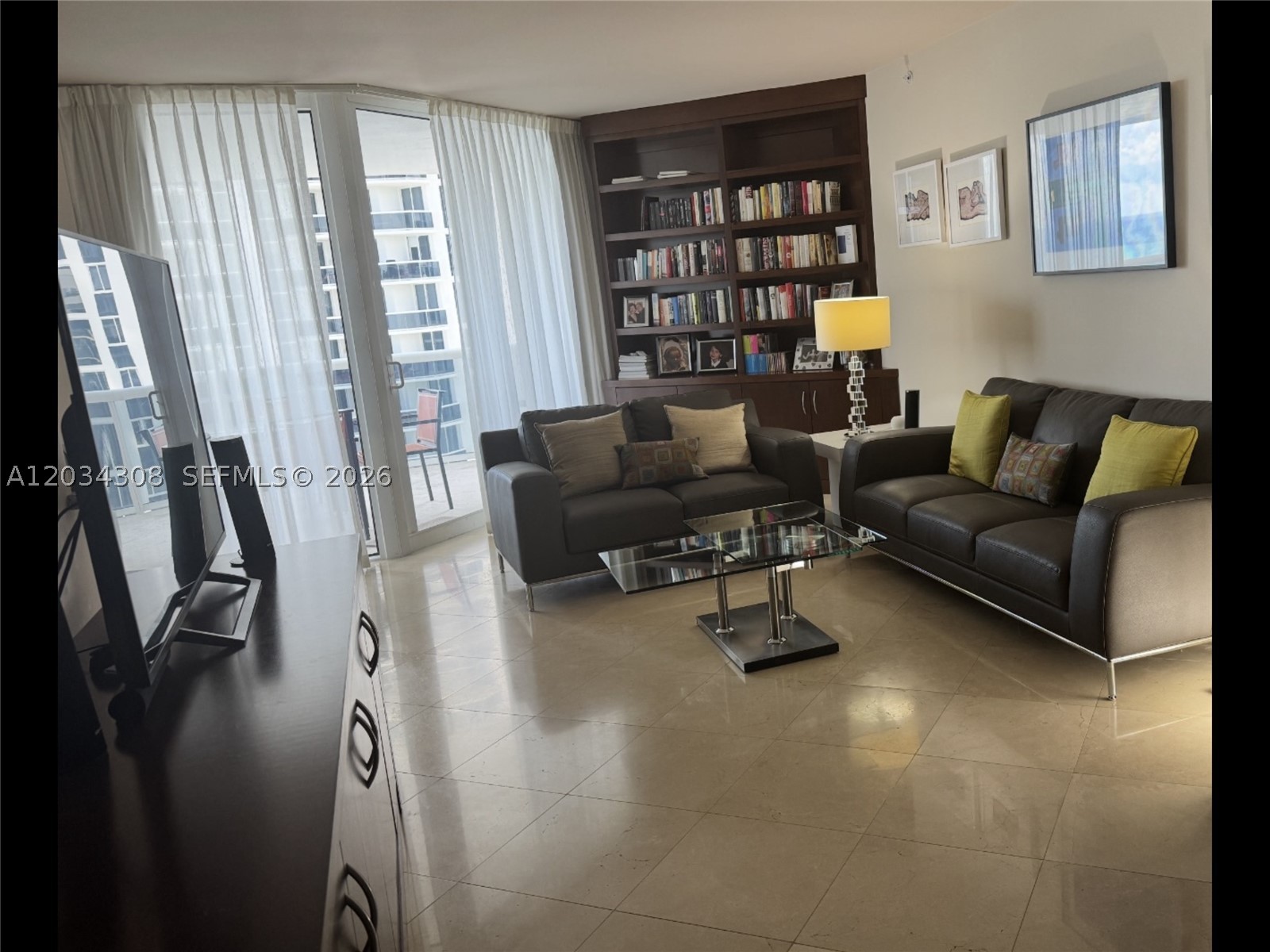 4779 Collins Ave #1804, Miami Beach FL 33140