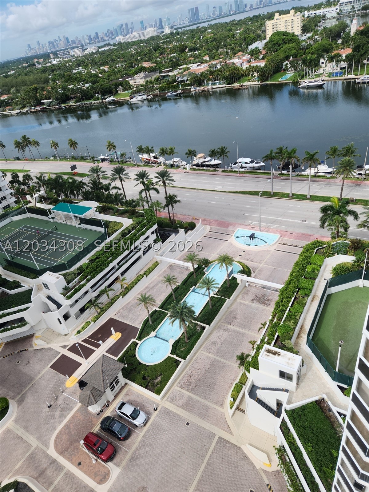 4779 Collins Ave #1804, Miami Beach FL 33140