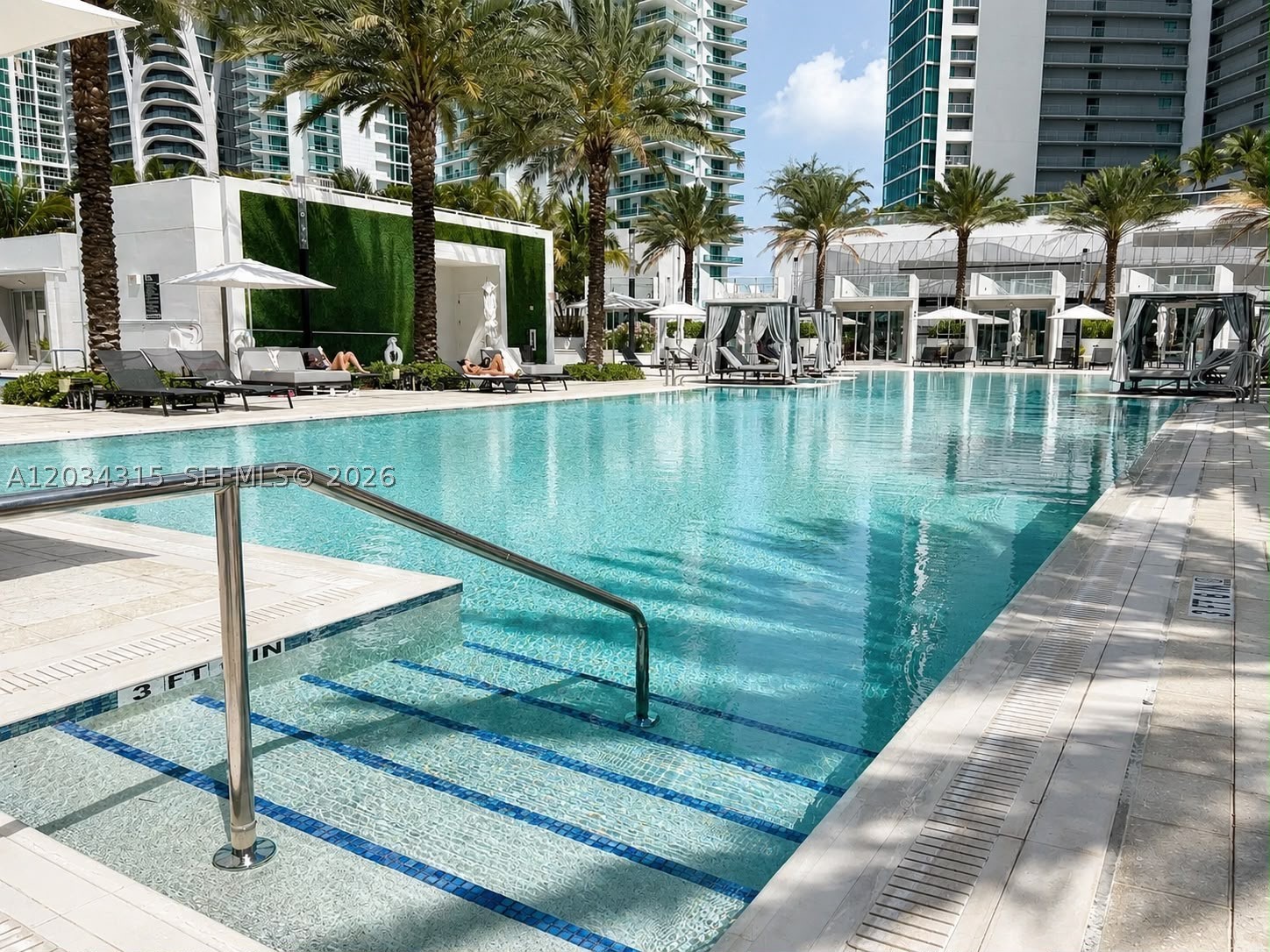 Miami FL 33132 - A12034315