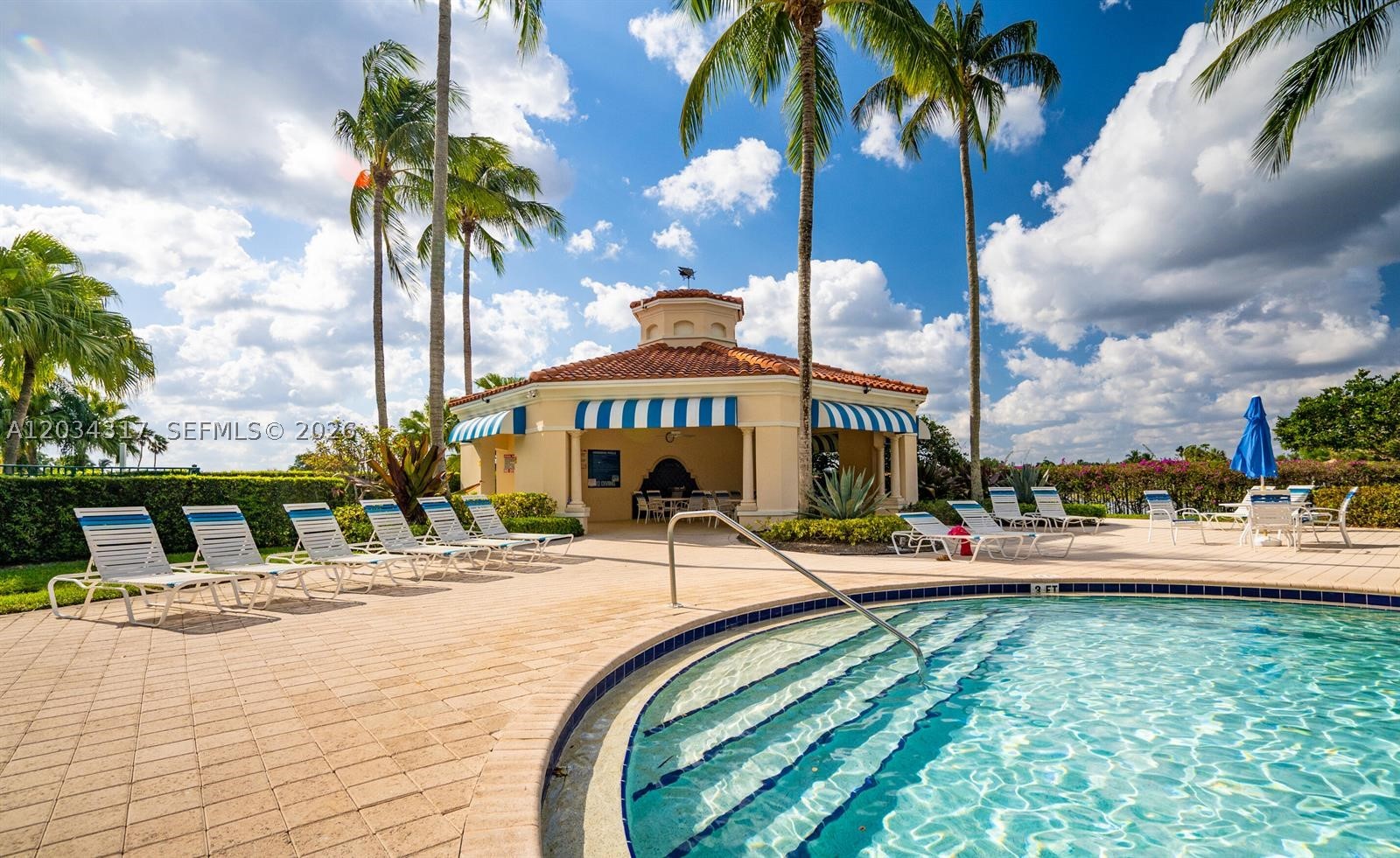 2104 Tigris Dr, West Palm Beach FL 33411