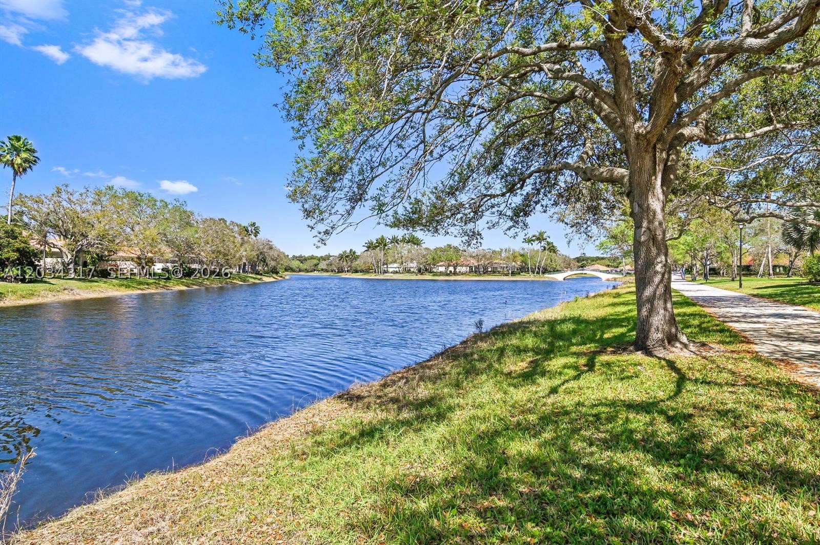 2104 Tigris Dr, West Palm Beach FL 33411