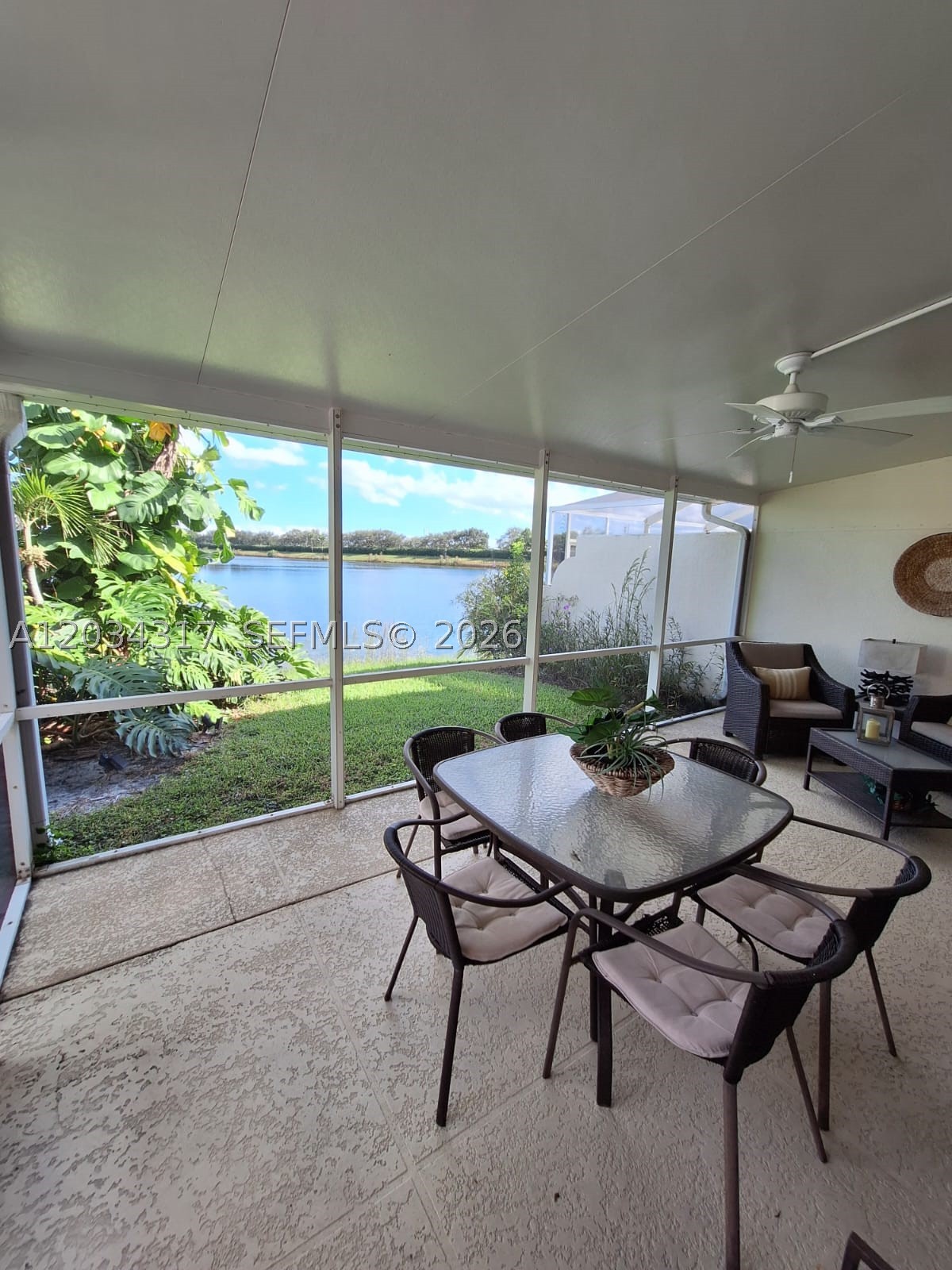 2104 Tigris Dr, West Palm Beach FL 33411
