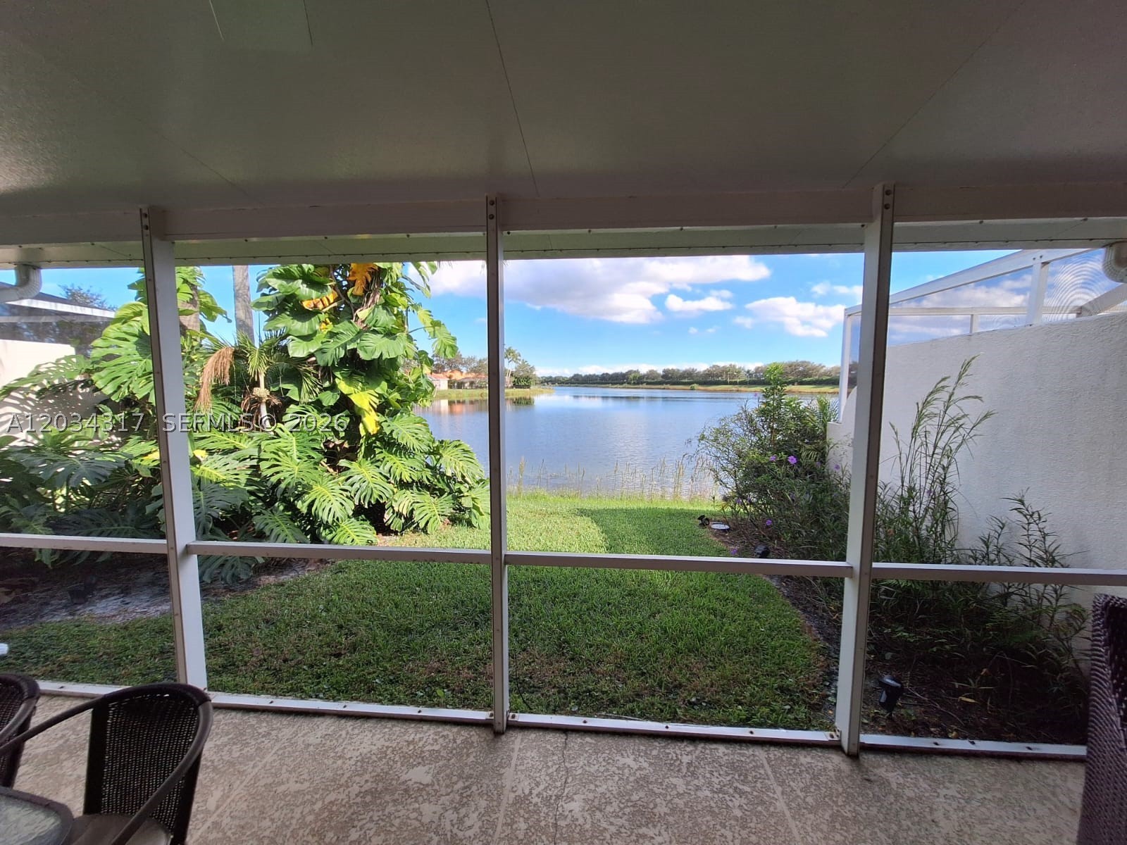 2104 Tigris Dr, West Palm Beach FL 33411