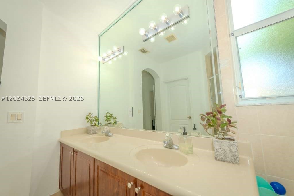 8526 NW 110th Pl #0, Doral FL 33178