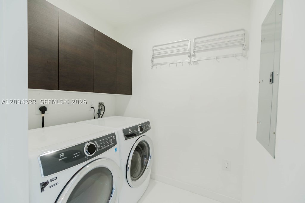 851 NE 1st Ave #2303, Miami FL 33132
