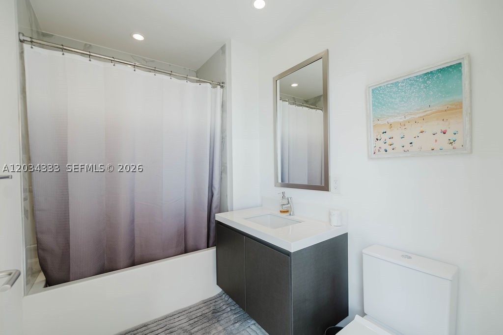 851 NE 1st Ave #2303, Miami FL 33132