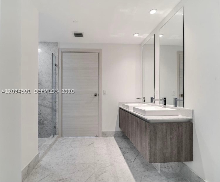 801 S Miami Ave #1807, Miami FL 33130
