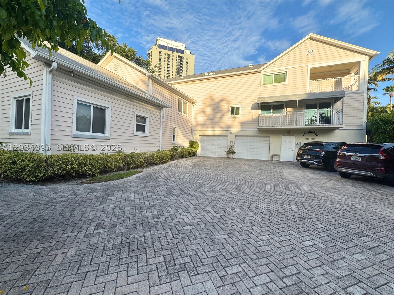 454 SW 5th Ave #7, Fort Lauderdale FL 33315