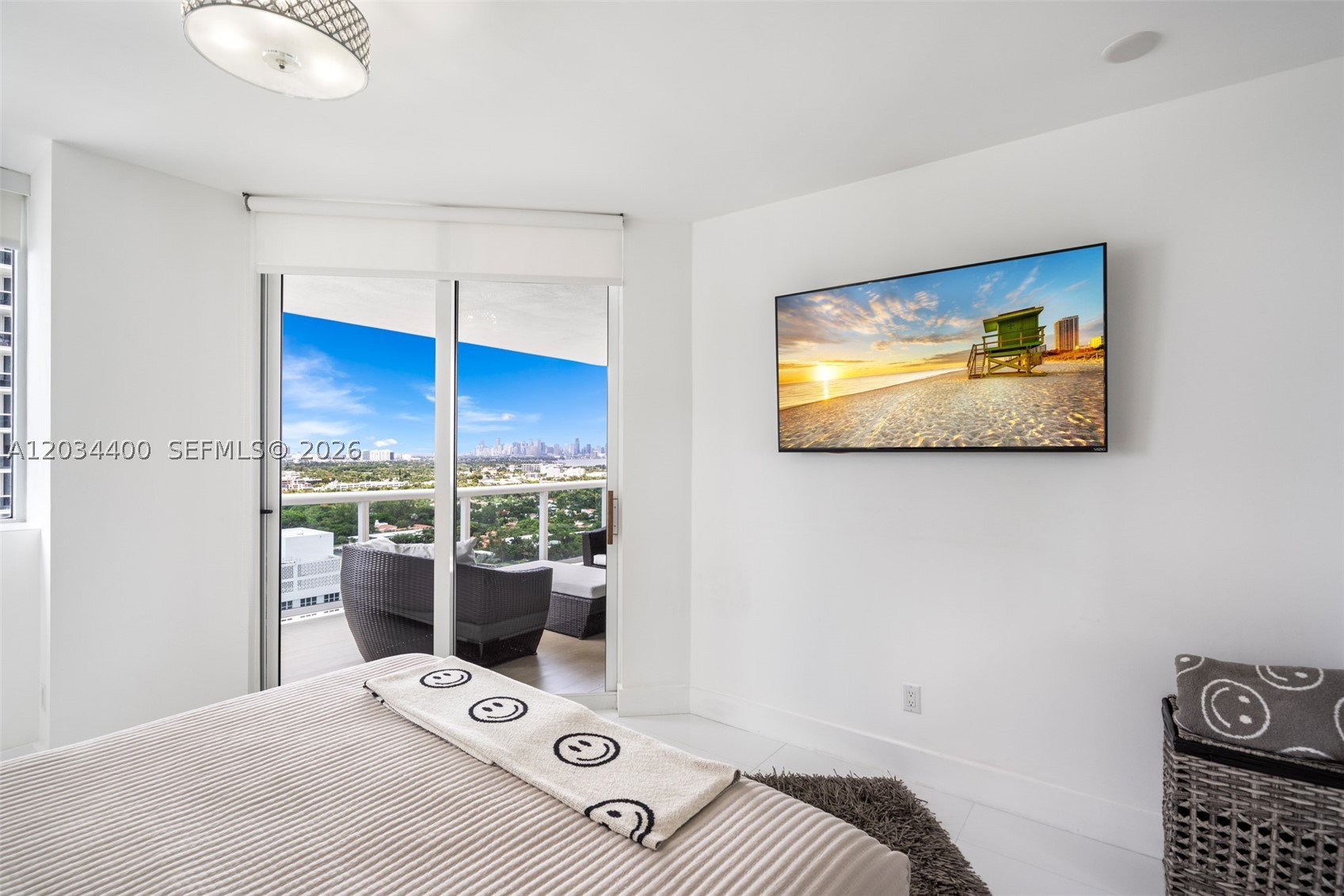 4779 Collins Ave #2604, Miami Beach FL 33140