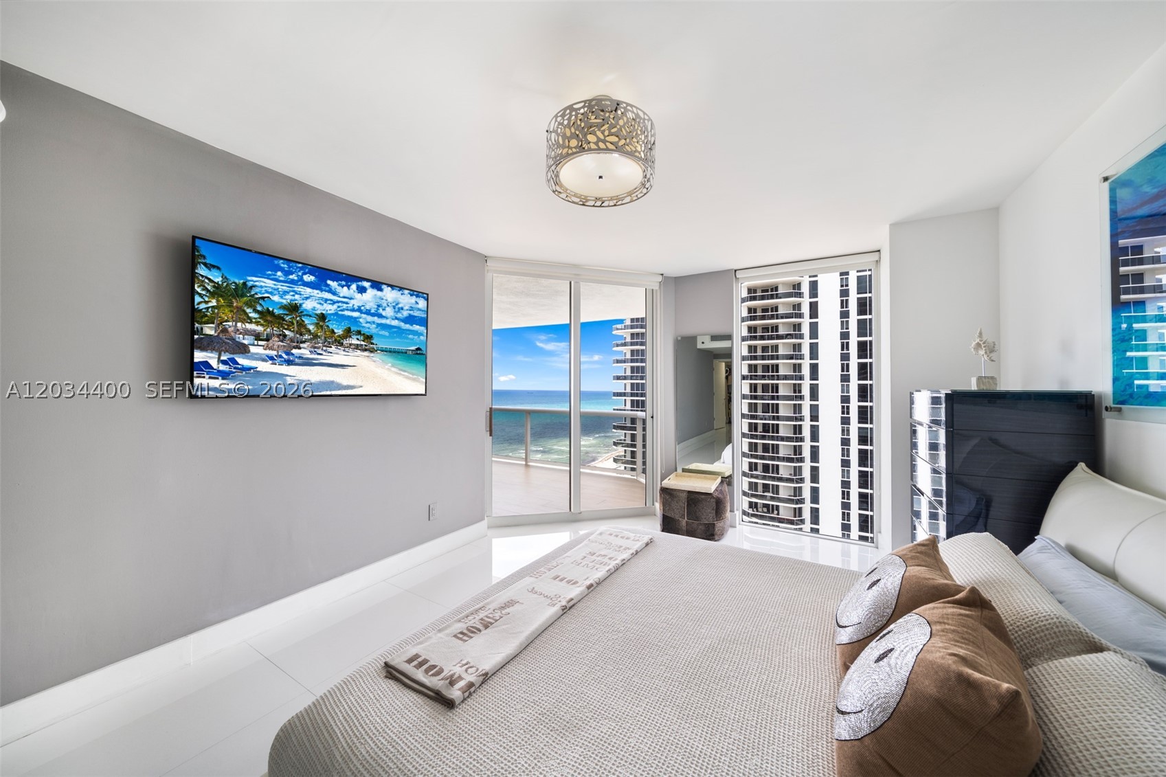 4779 Collins Ave #2604, Miami Beach FL 33140