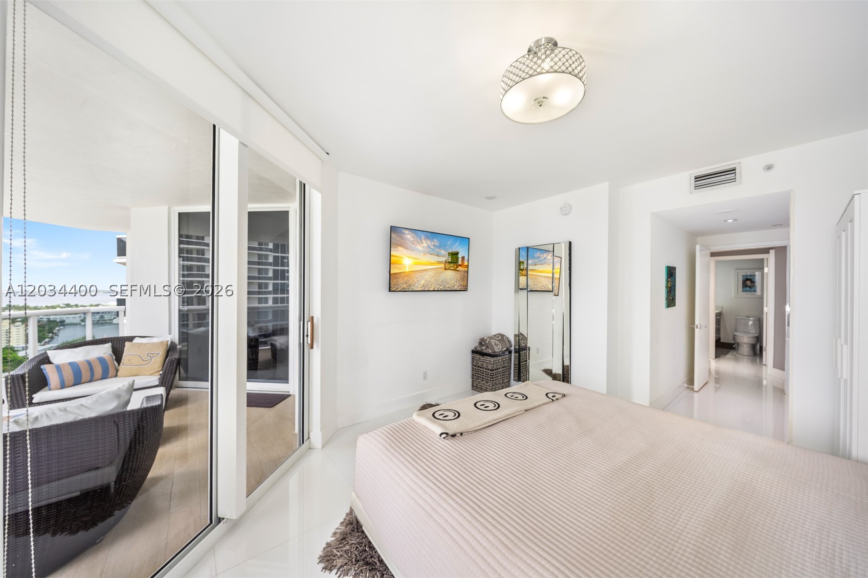 4779 Collins Ave #2604, Miami Beach FL 33140