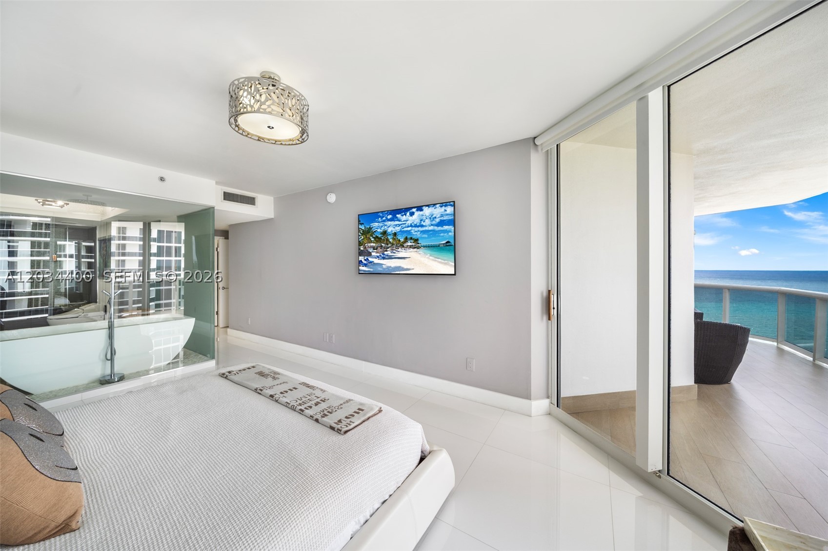 4779 Collins Ave #2604, Miami Beach FL 33140