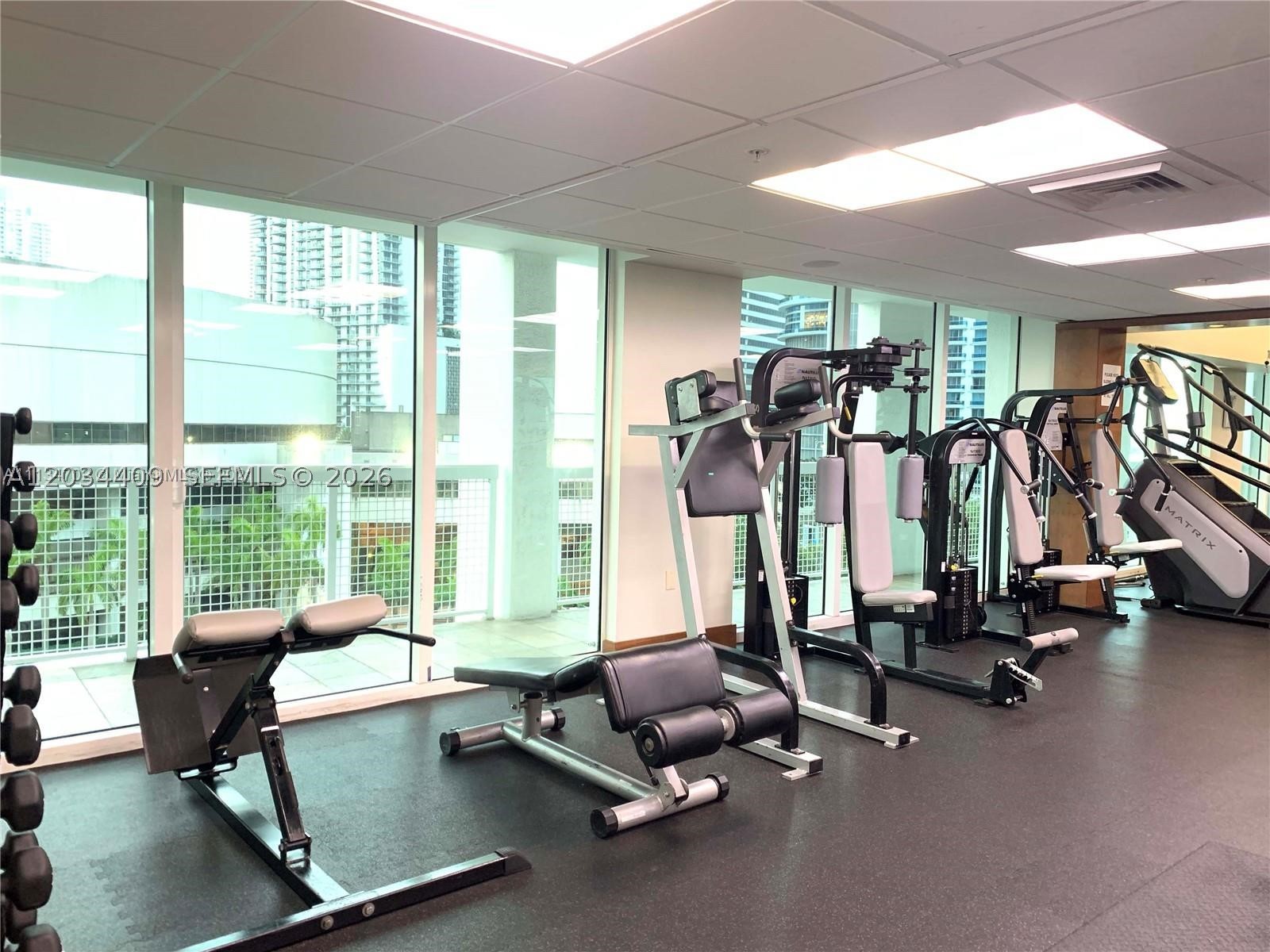 31 SE 5th St #1910, Miami FL 33131