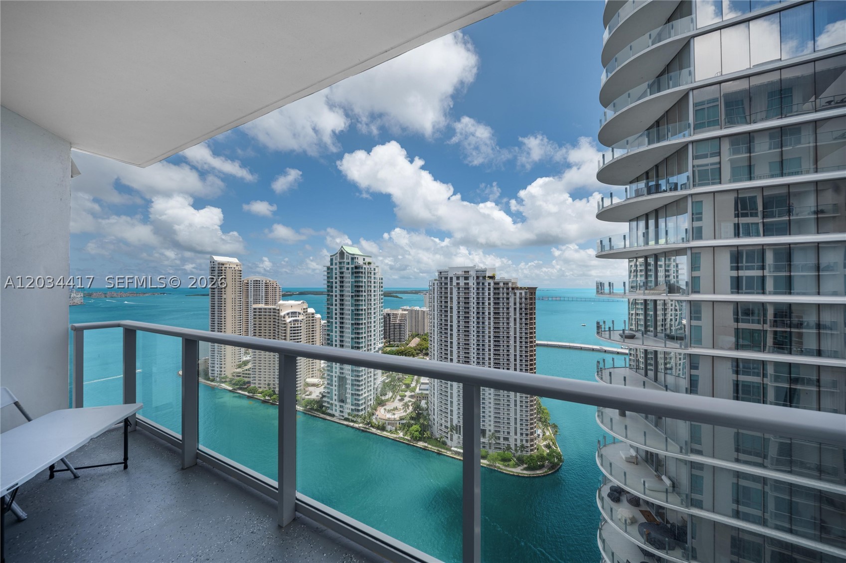 300 S Biscayne Blvd #T-3406, Miami FL 33131
