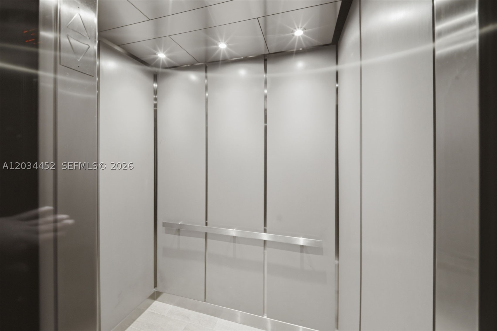2016 Bay Dr #504, Miami Beach FL 33141