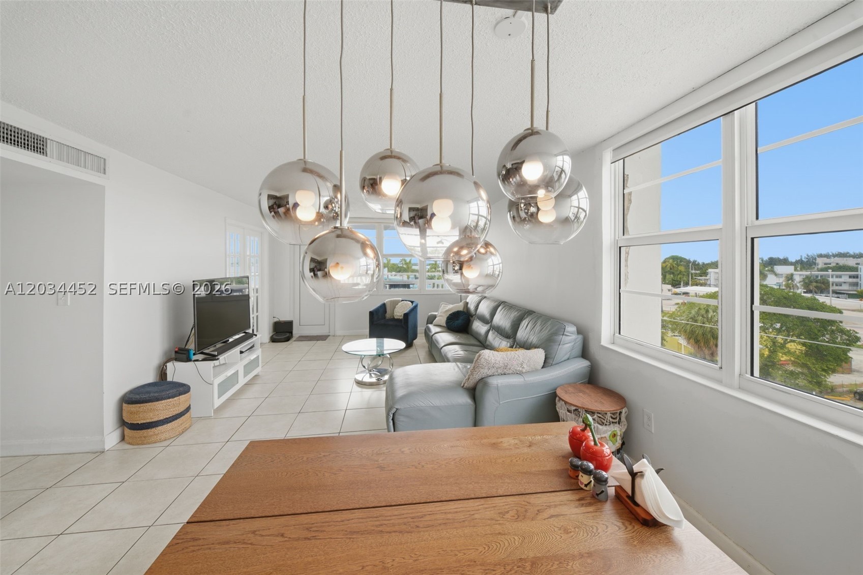 2016 Bay Dr #504, Miami Beach FL 33141