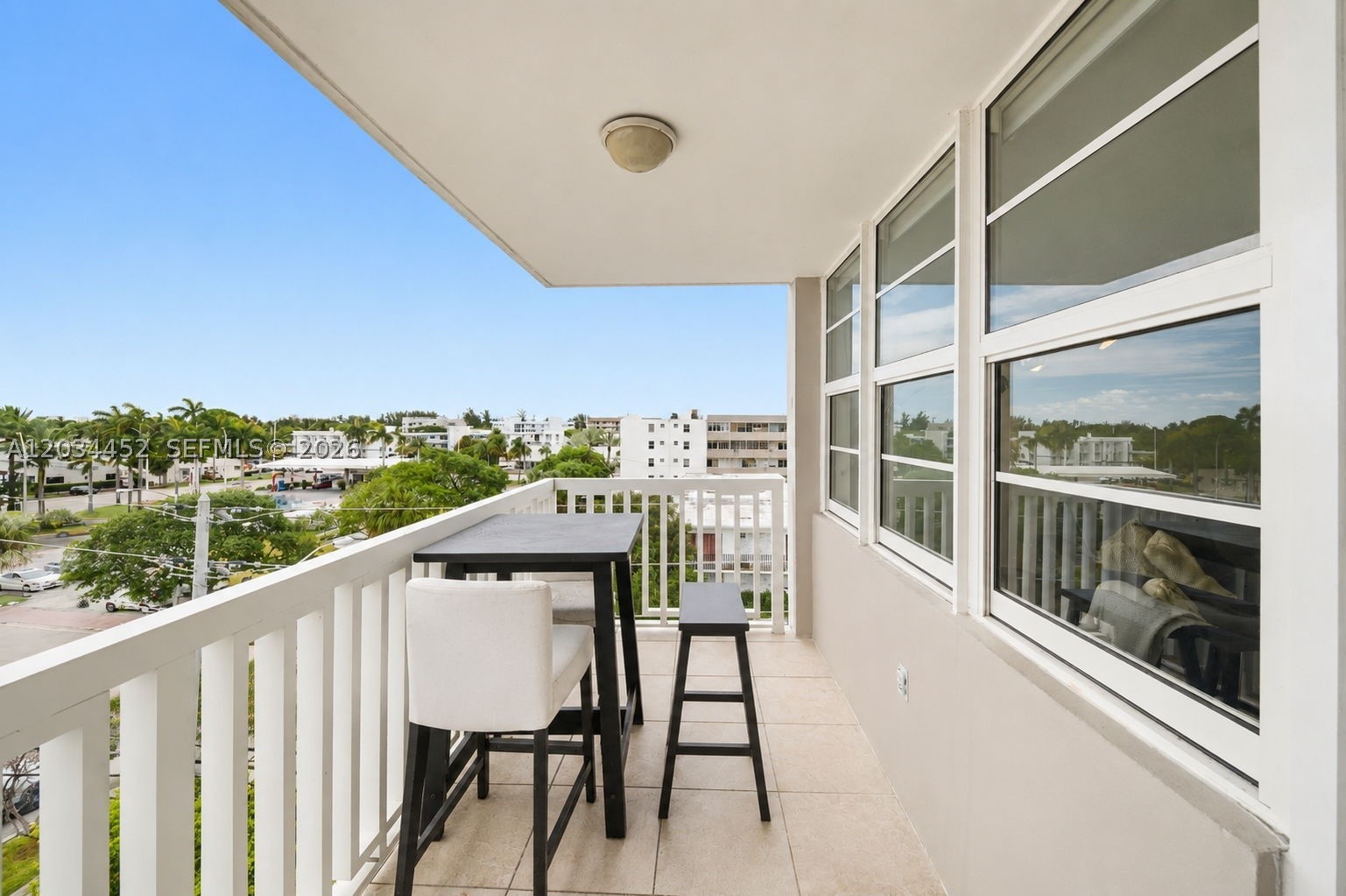 2016 Bay Dr #504, Miami Beach FL 33141