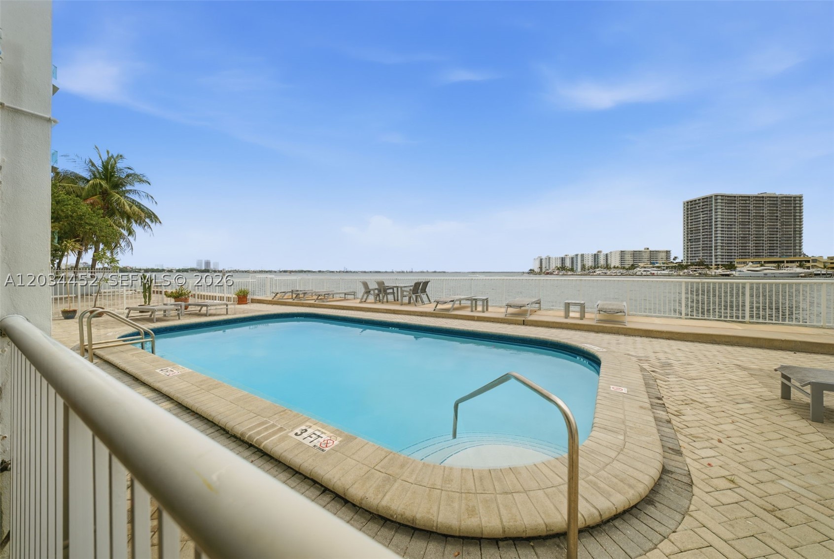 2016 Bay Dr #504, Miami Beach FL 33141