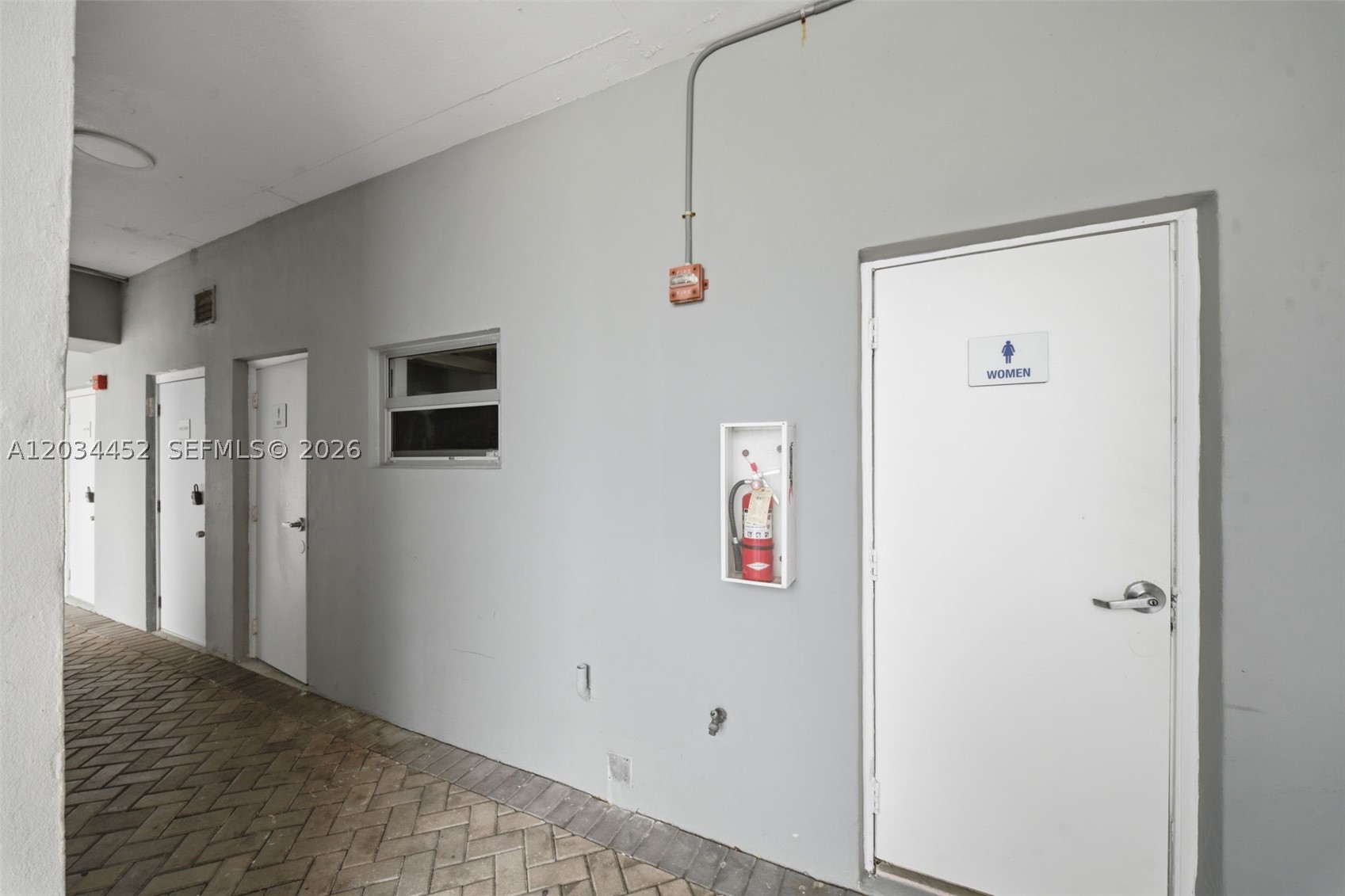 2016 Bay Dr #504, Miami Beach FL 33141