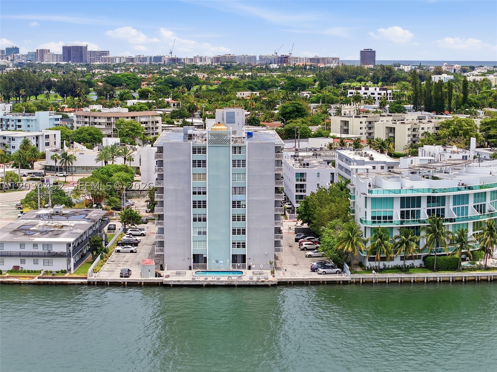 2016 Bay Dr #504, Miami Beach FL 33141