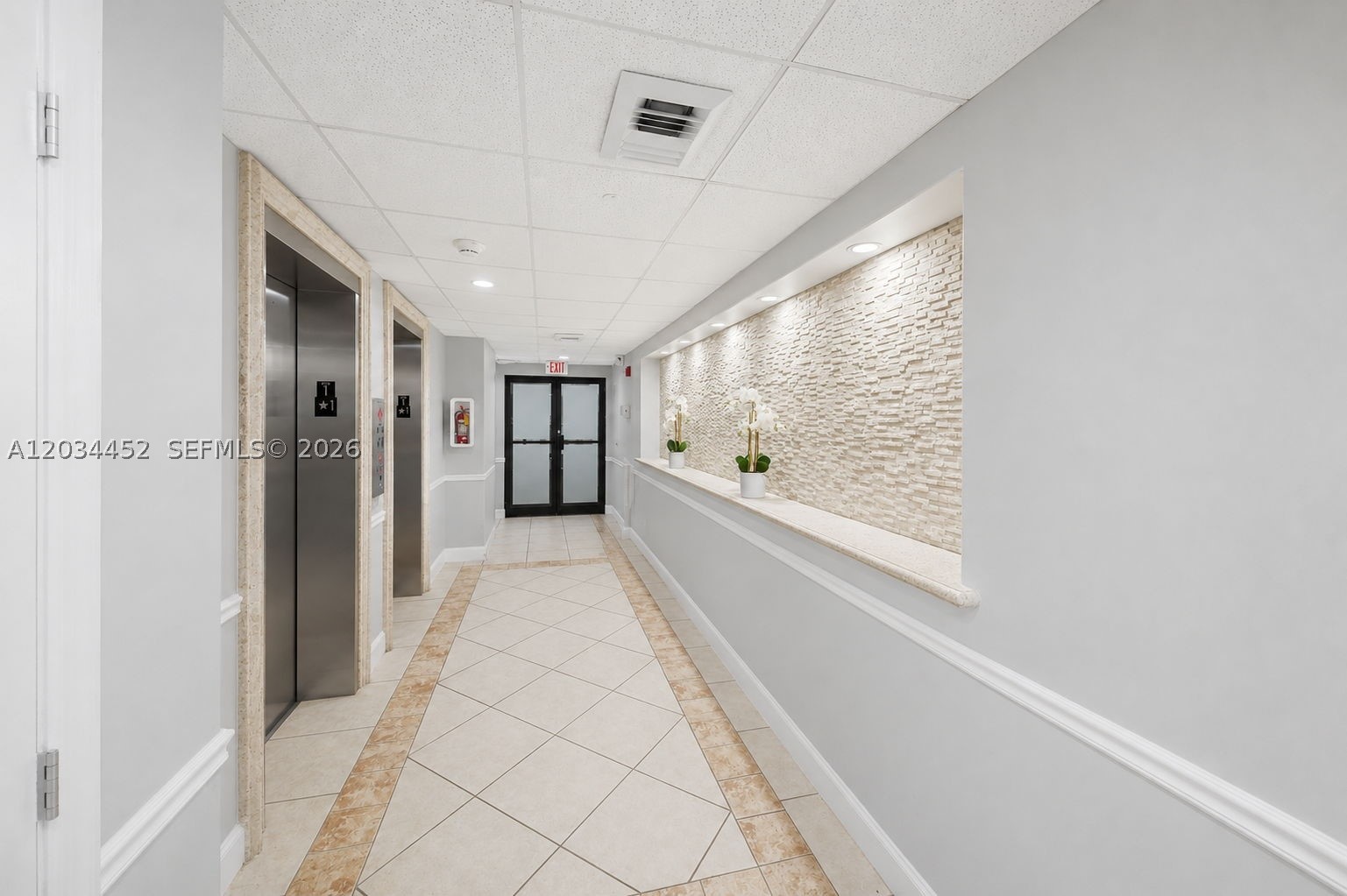 2016 Bay Dr #504, Miami Beach FL 33141
