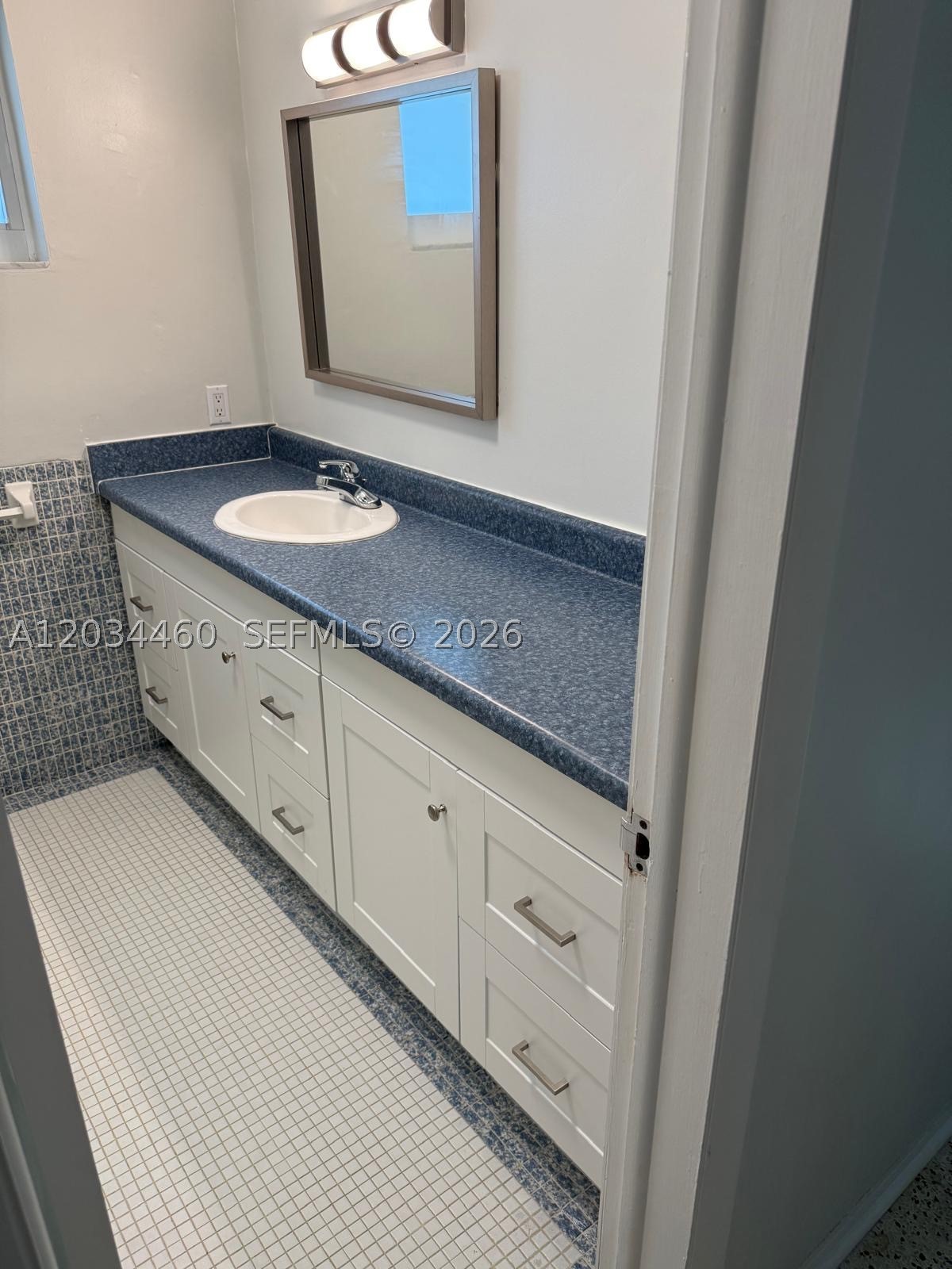 400 Miller Rd, Coral Gables FL 33146