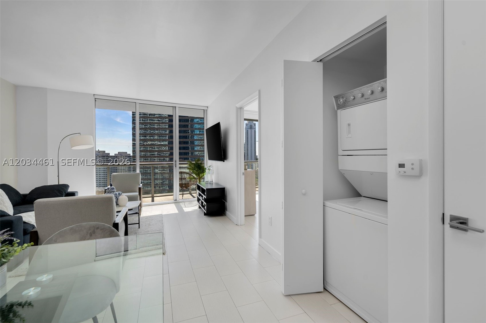 485 Brickell Ave #1709, Miami FL 33131
