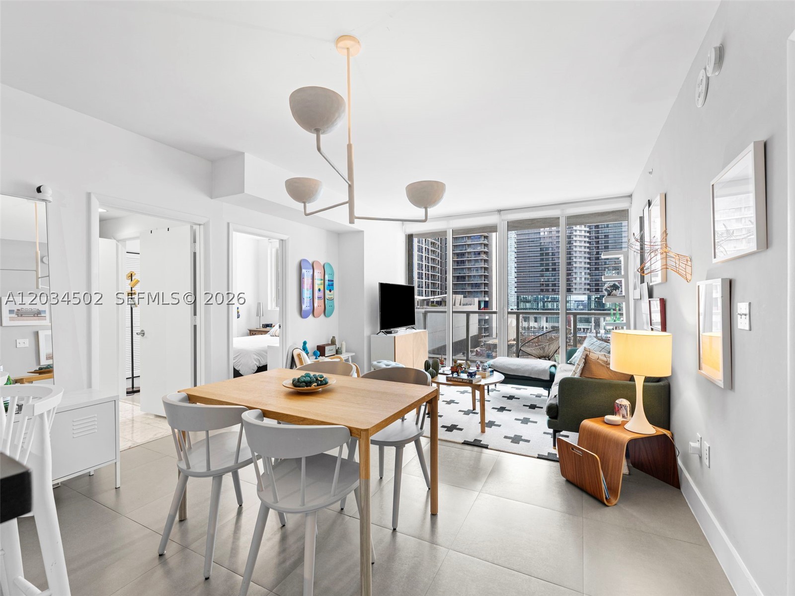 253 NE 2nd St #1801, Miami FL 33132