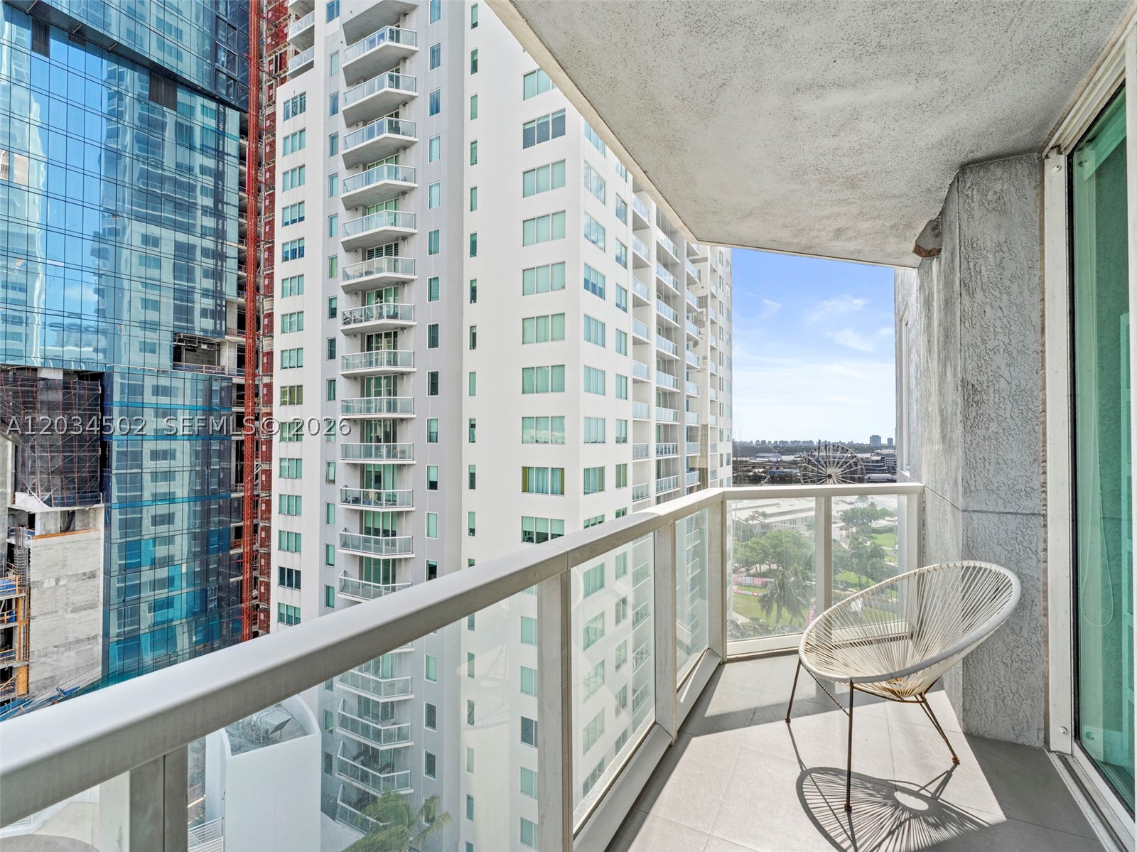 253 NE 2nd St #1801, Miami FL 33132