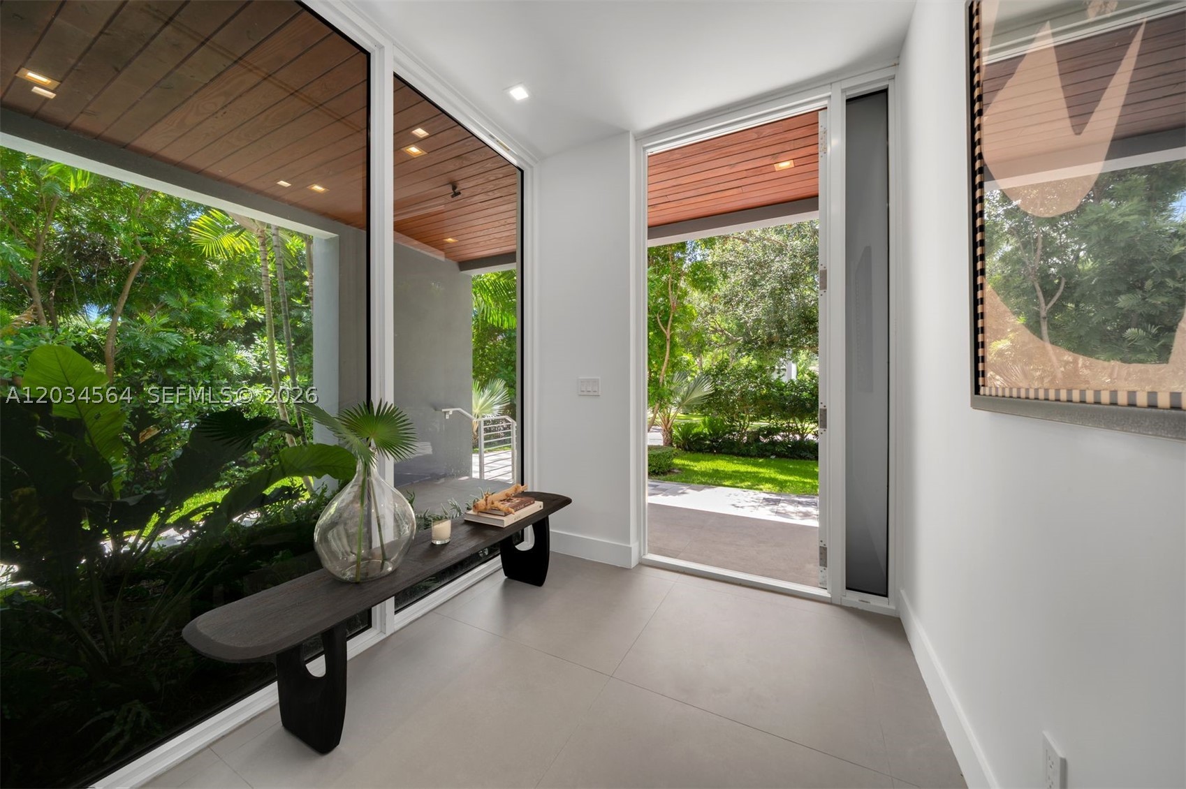 425 Harbor Dr, Key Biscayne FL 33149
