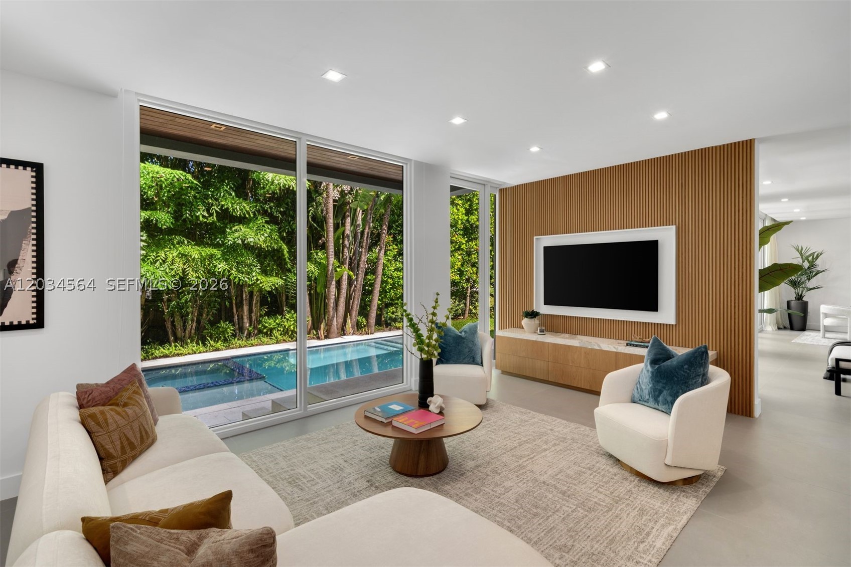 425 Harbor Dr, Key Biscayne FL 33149
