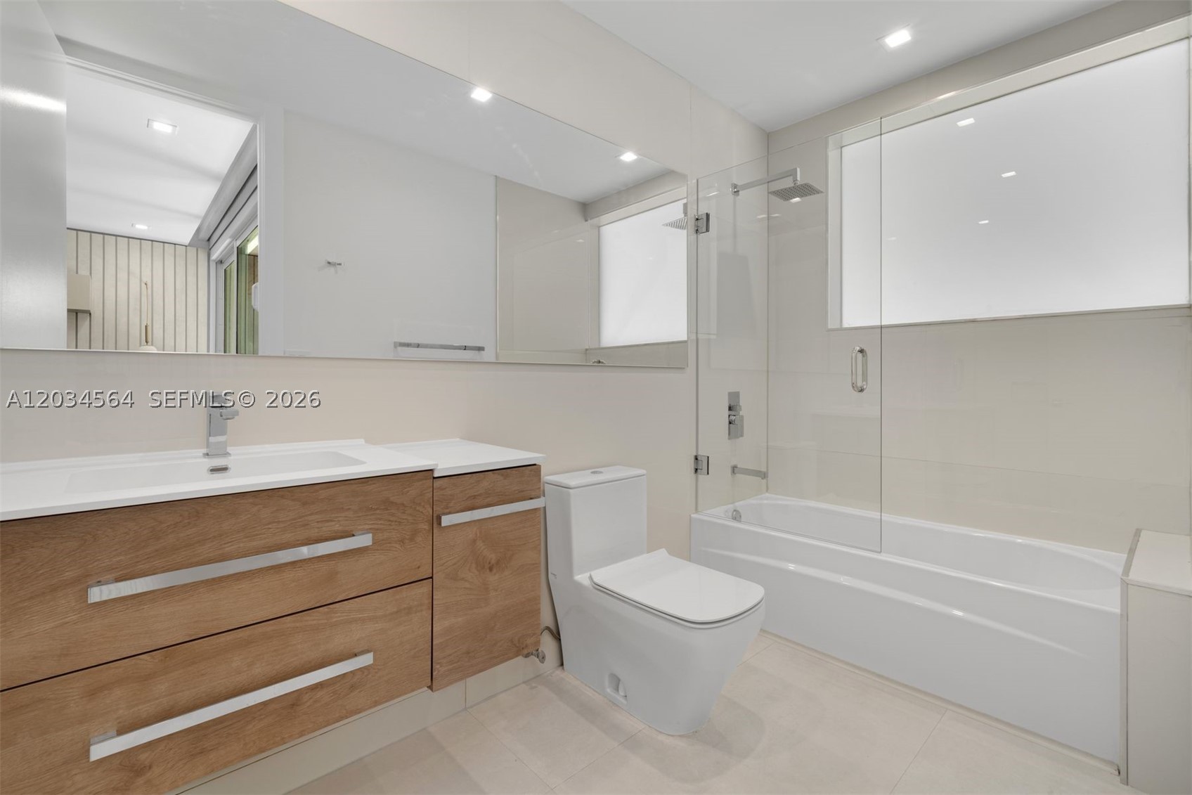 425 Harbor Dr, Key Biscayne FL 33149