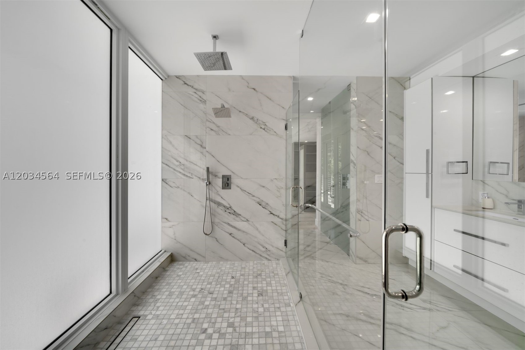 425 Harbor Dr, Key Biscayne FL 33149