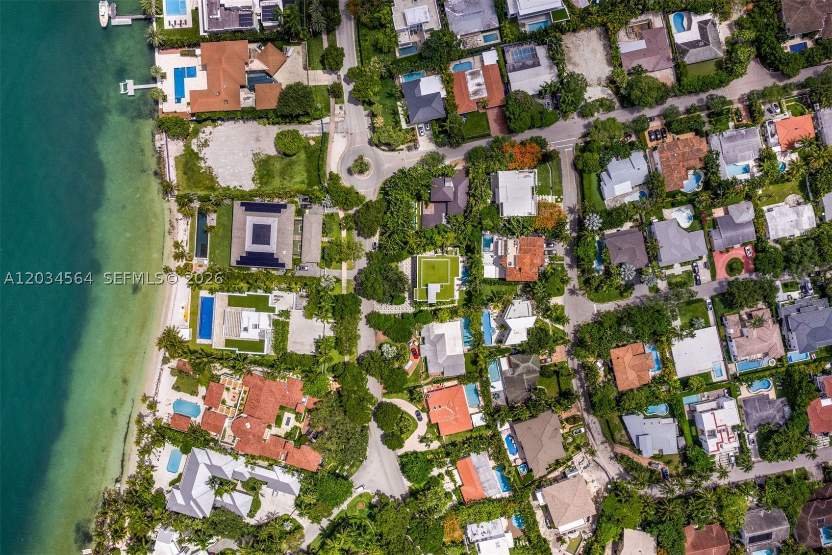 425 Harbor Dr, Key Biscayne FL 33149