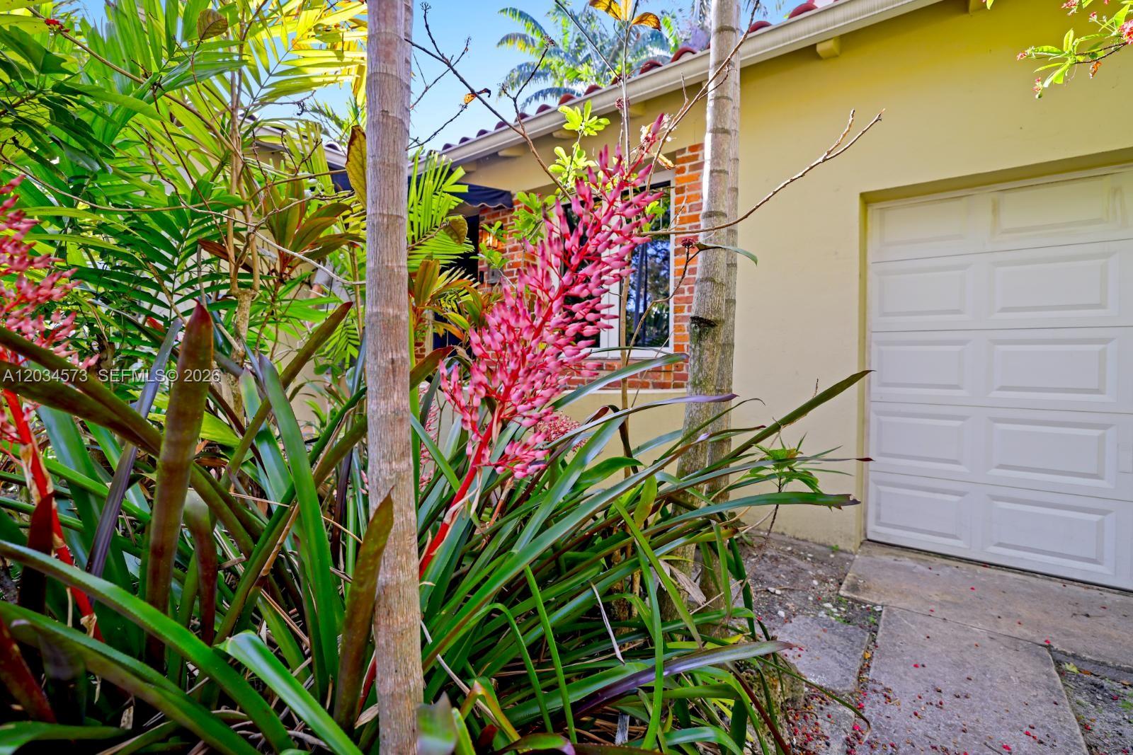 720 NW 75th, Miami FL 33150