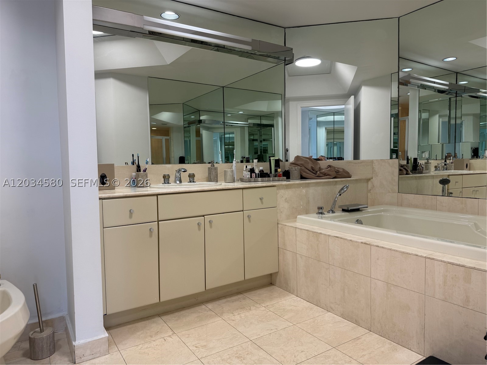 2000 Island Blvd #1603, Aventura FL 33160