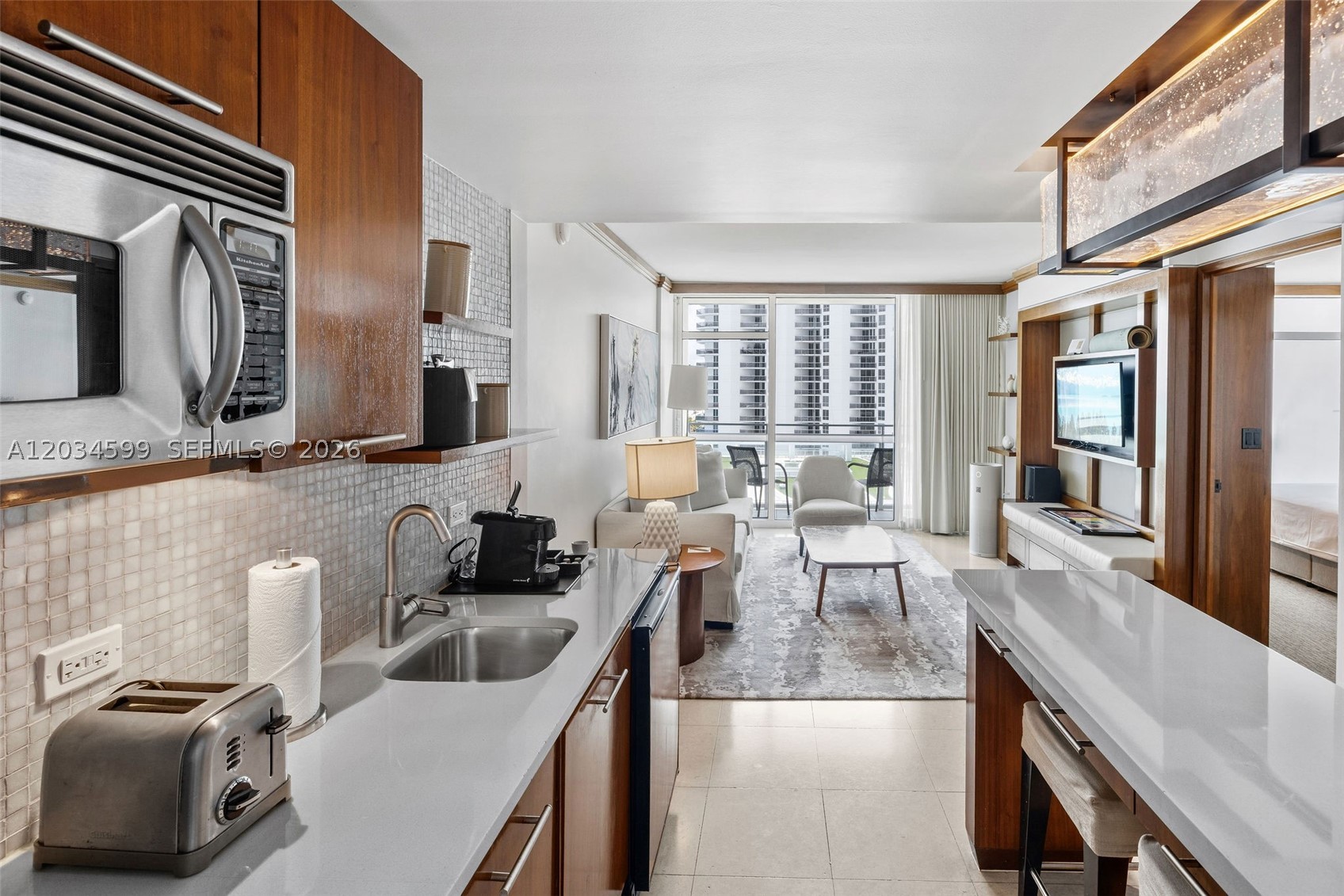 6801 Collins Ave #1010, Miami Beach FL 33141